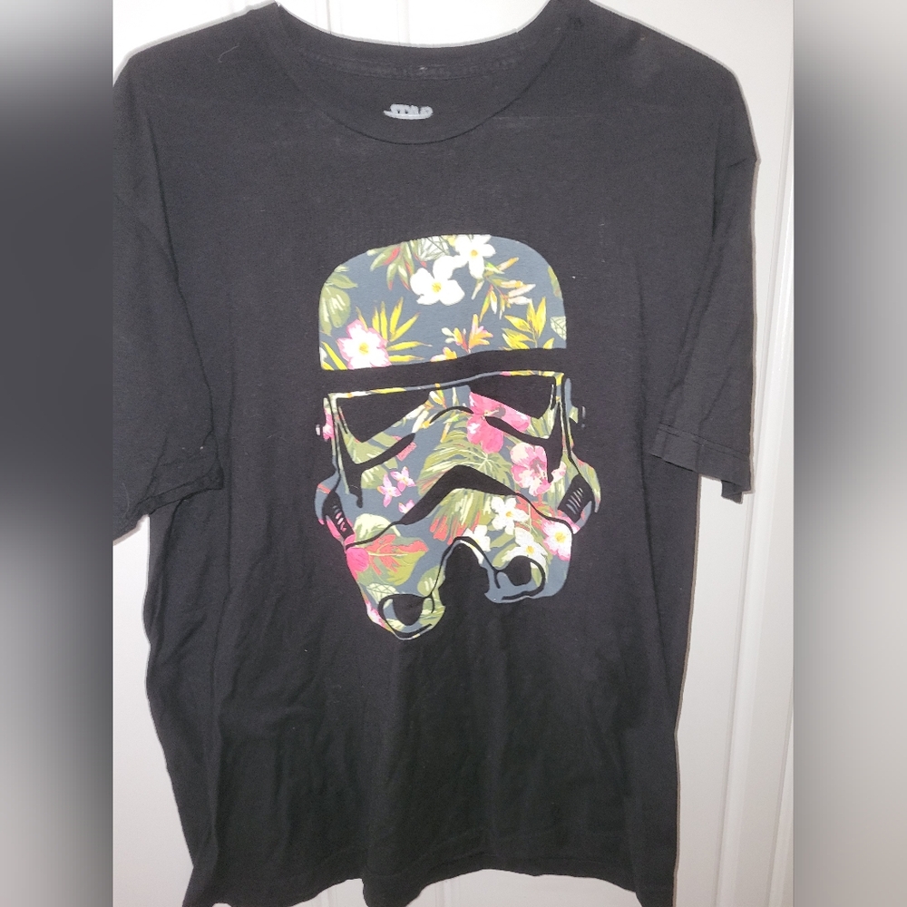 Star Wars Tropical Storm Trooper Floral T Shirt. Size XL